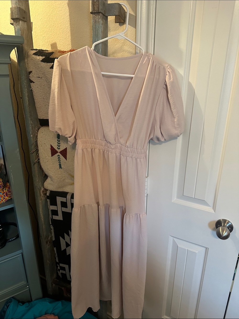 Women's Blush Puff-Sleeve V-Neck Maxi Dress
